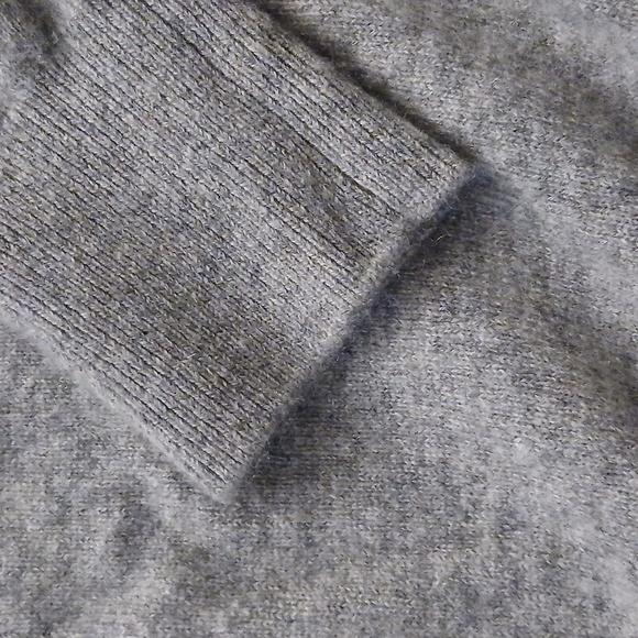 Cashmere Sweater Club Monaco - Picture 6 of 9